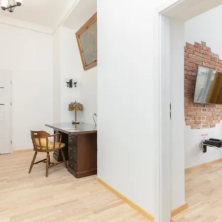 Metro Politechnika Vintage By Bookinghost *