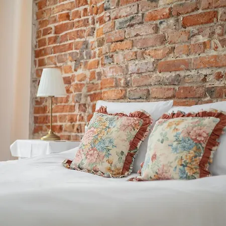 Metro Politechnika Vintage By Bookinghost * Варшава