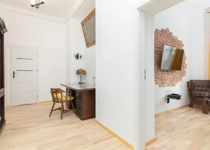 Metro Politechnika Vintage By Bookinghost *