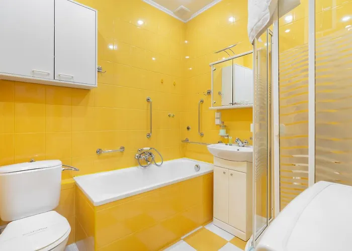 Metro Politechnika Vintage By Bookinghost *