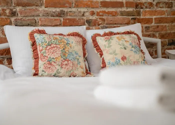 شقة Metro Politechnika Vintage By Bookinghost