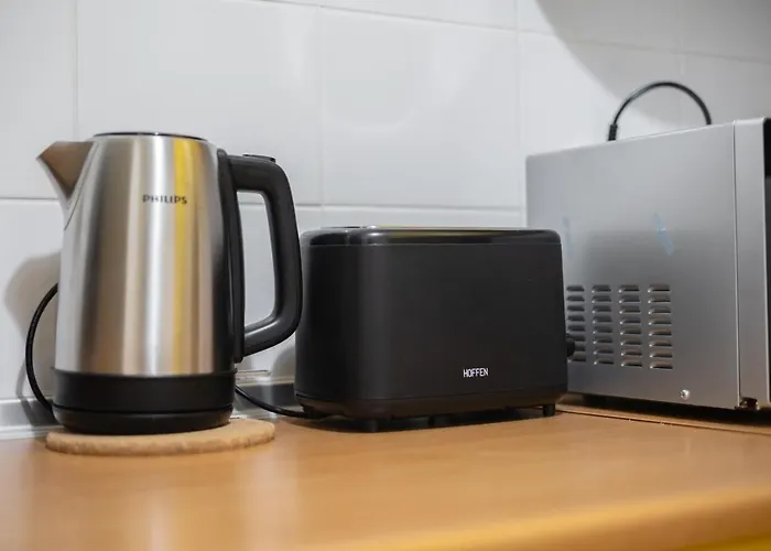 Metro Politechnika Vintage By Bookinghost