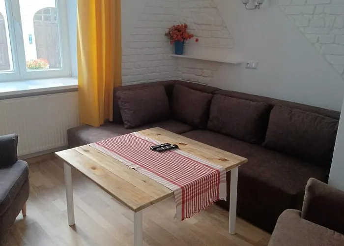 Metro Politechnika Vintage By Bookinghost