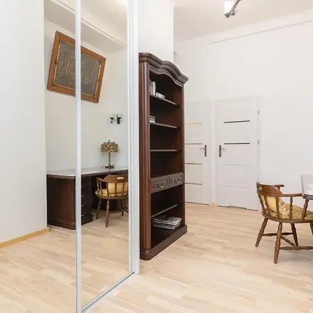 Appartement Metro Politechnika Vintage By Bookinghost *